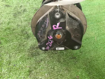 СТОЙКА НА MERCEDES-BENZ C200 W204 271860