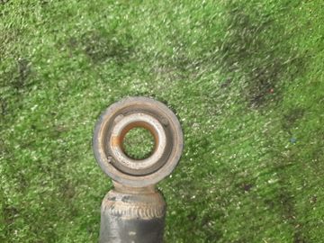 СТОЙКА НА TOYOTA COROLLA  AXIO ZRE142 2ZR-FE