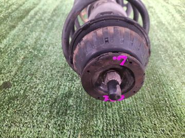 СТОЙКА НА HONDA FIT GD1 L13A