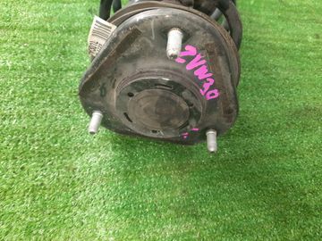 СТОЙКА НА TOYOTA PRIUS ZVW30 2ZR-FXE