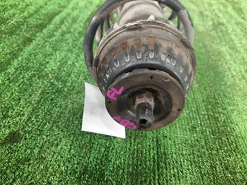 СТОЙКА НА HONDA FIT GD1 L13A