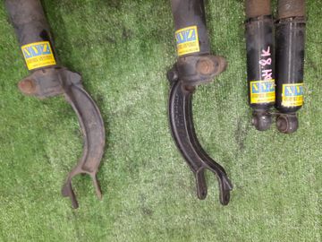 СТОЙКА НА AUDI A4 8K2 CDN