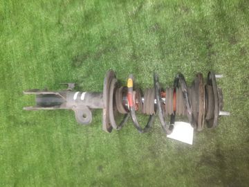 СТОЙКА НА TOYOTA PRIUS ZVW30 2ZR-FXE