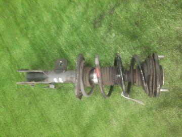 СТОЙКА НА TOYOTA PRIUS ZVW30 2ZR-FXE