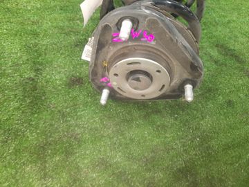 СТОЙКА НА TOYOTA PRIUS ZVW30 2ZR-FXE