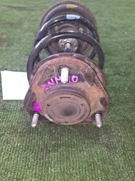 СТОЙКА НА TOYOTA ISIS ZNM10G 1ZZ-FE