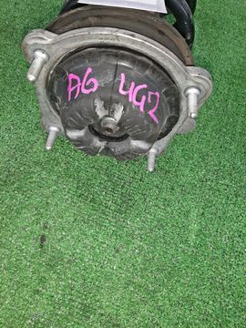 СТОЙКА НА AUDI A6 4G2