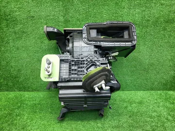 ПЕЧКА САЛОНА НА NISSAN LEAF ZE1