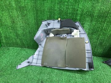 ОБШИВКА БАГАЖНИКА НА MAZDA DEMIO DY3W