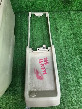 БАРДАЧОК МЕЖДУ СИДЕНЬЯМИ НА TOYOTA HARRIER MCU30W