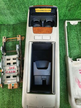 БАРДАЧОК МЕЖДУ СИДЕНЬЯМИ НА TOYOTA HARRIER MCU30W