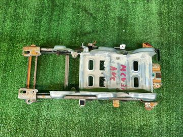 БАРДАЧОК МЕЖДУ СИДЕНЬЯМИ НА TOYOTA HARRIER MCU30W