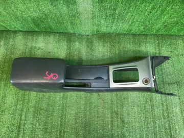 БАРДАЧОК МЕЖДУ СИДЕНЬЯМИ НА TOYOTA COROLLA NZE121