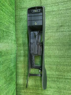 БАРДАЧОК МЕЖДУ СИДЕНЬЯМИ НА TOYOTA COROLLA NZE121