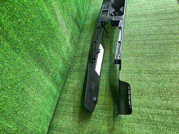 БАРДАЧОК МЕЖДУ СИДЕНЬЯМИ НА HONDA VEZEL RV5