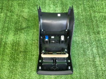 БАРДАЧОК МЕЖДУ СИДЕНЬЯМИ НА NISSAN X-TRAIL SNT33