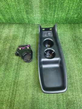 БАРДАЧОК МЕЖДУ СИДЕНЬЯМИ НА TOYOTA PRIUS ZVW50