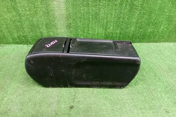 БАРДАЧОК МЕЖДУ СИДЕНЬЯМИ НА TOYOTA WISH ZNE10G