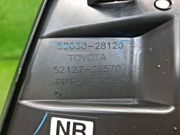 ОЧКИ ПРОТИВОТУМАНКИ НА TOYOTA NOAH ZWR80G