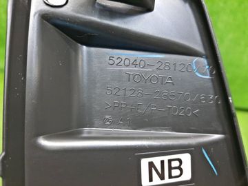 ОЧКИ ПРОТИВОТУМАНКИ НА TOYOTA NOAH ZWR80G