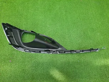 ОЧКИ ПРОТИВОТУМАНКИ НА TOYOTA NOAH ZWR80G