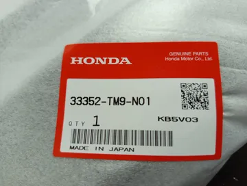 ОЧКИ ПРОТИВОТУМАНКИ НА HONDA INSIGHT ZE3