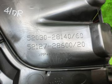 ОЧКИ ПРОТИВОТУМАНКИ НА TOYOTA NOAH ZWR80G