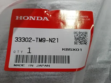 ОЧКИ ПРОТИВОТУМАНКИ НА HONDA INSIGHT ZE3