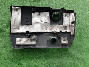 КРЫШКА ДВС НА TOYOTA ISIS ZGM10G 2ZR-FAE